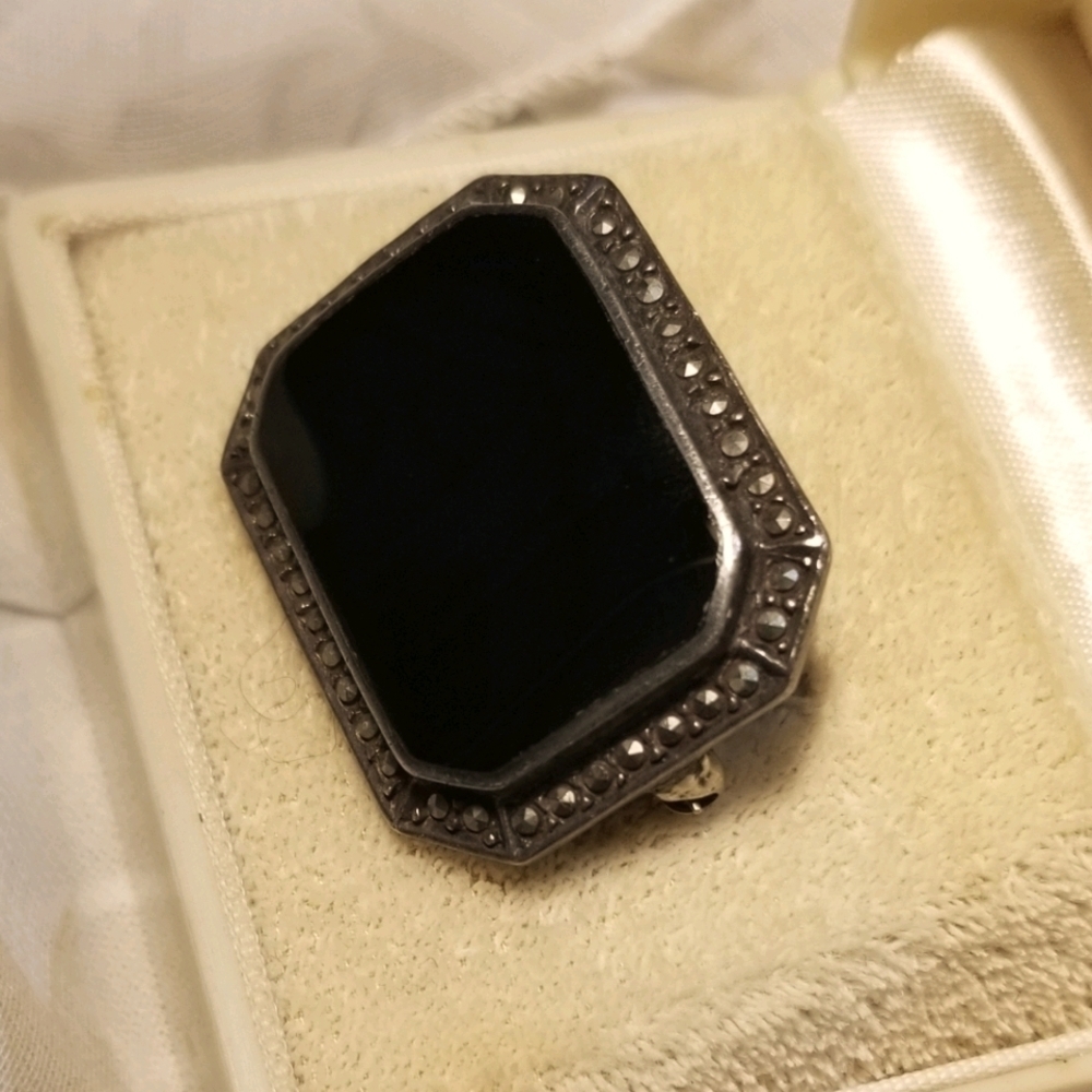 1930S Art Deco Sterling Marcasite Onyx Brooch - Picture 5 of 6